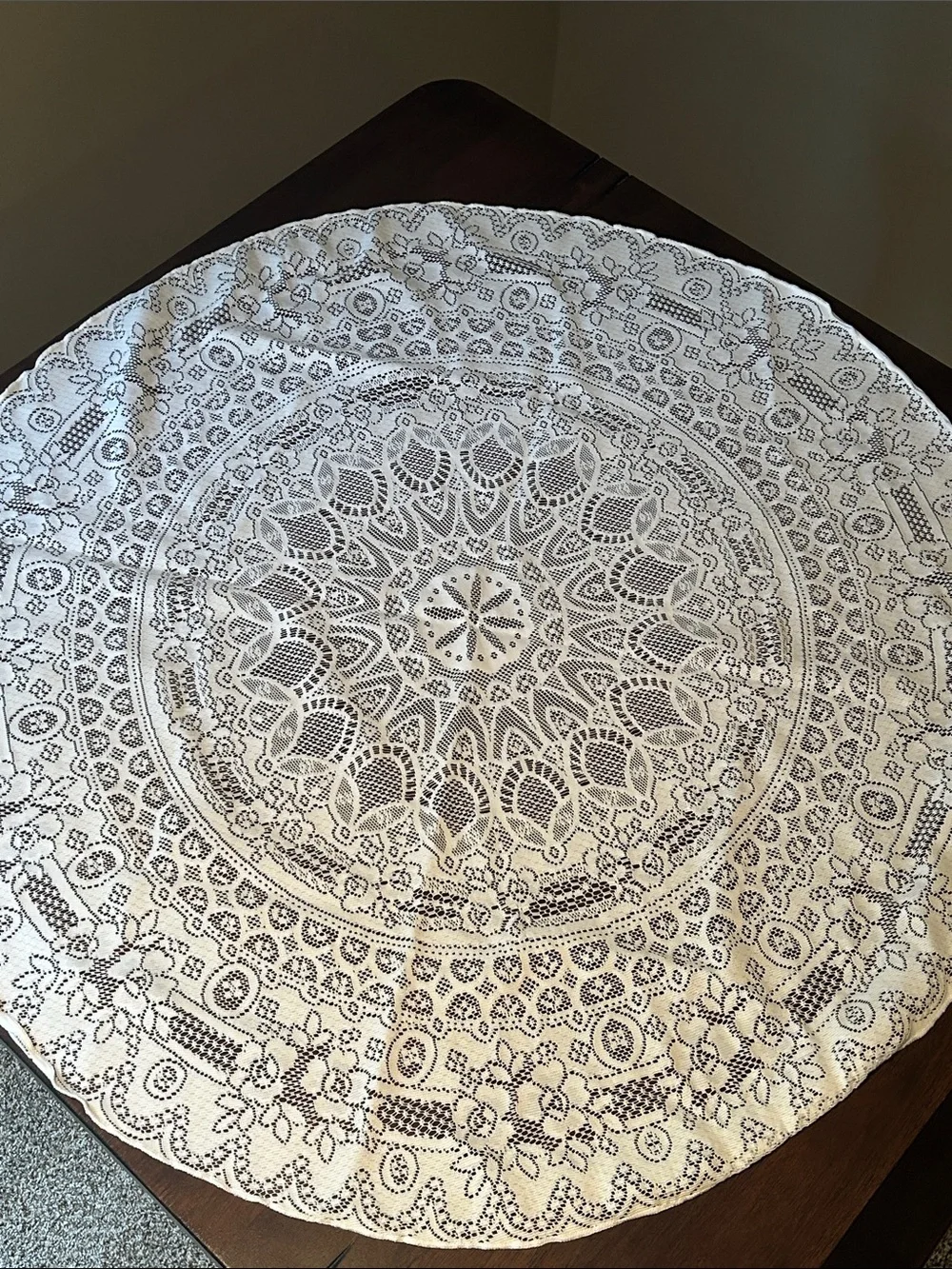 Round White Lace Tablecloth - Intricate Crochet Design